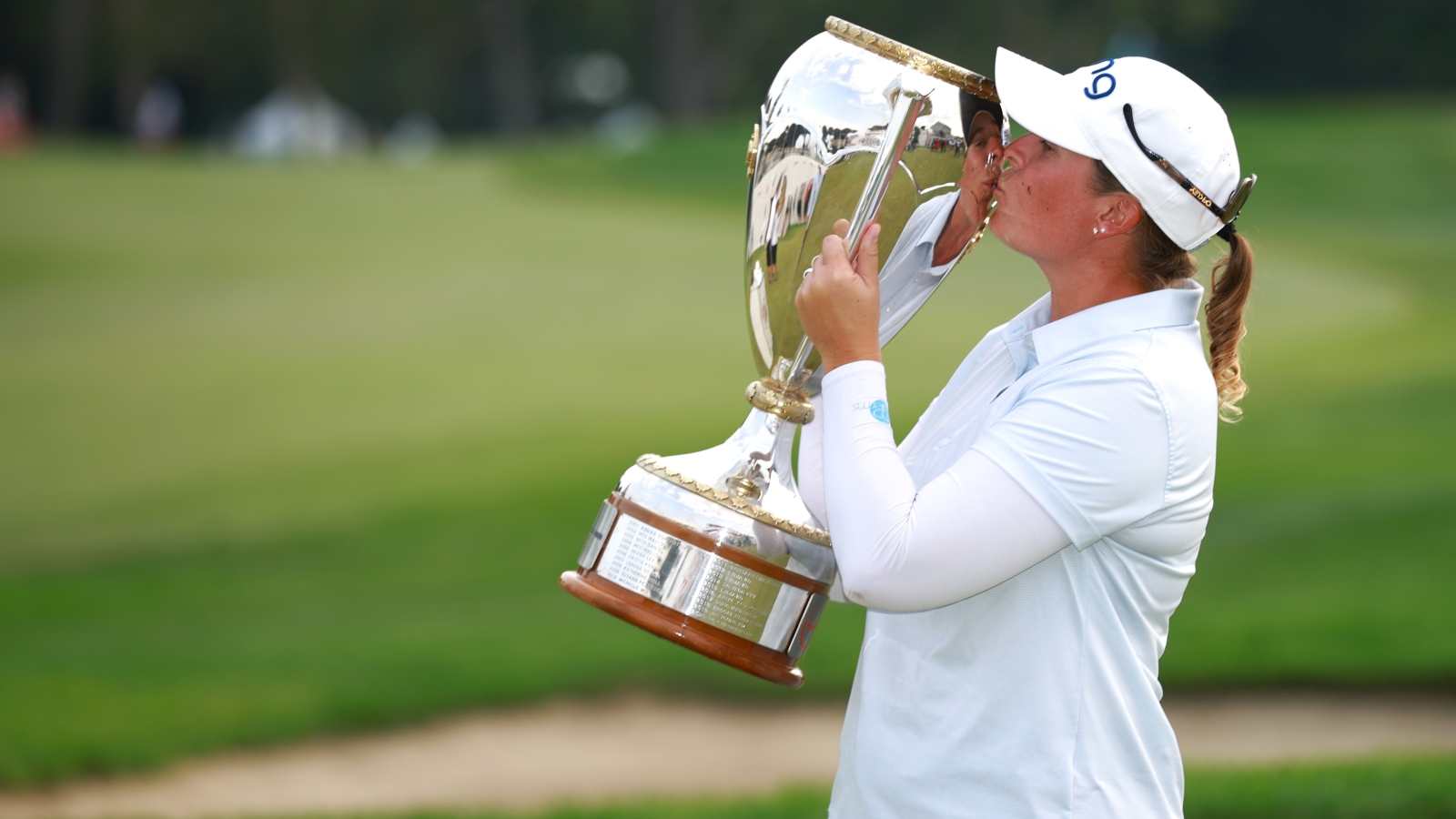 Coughlin claims first LPGA title in Canada