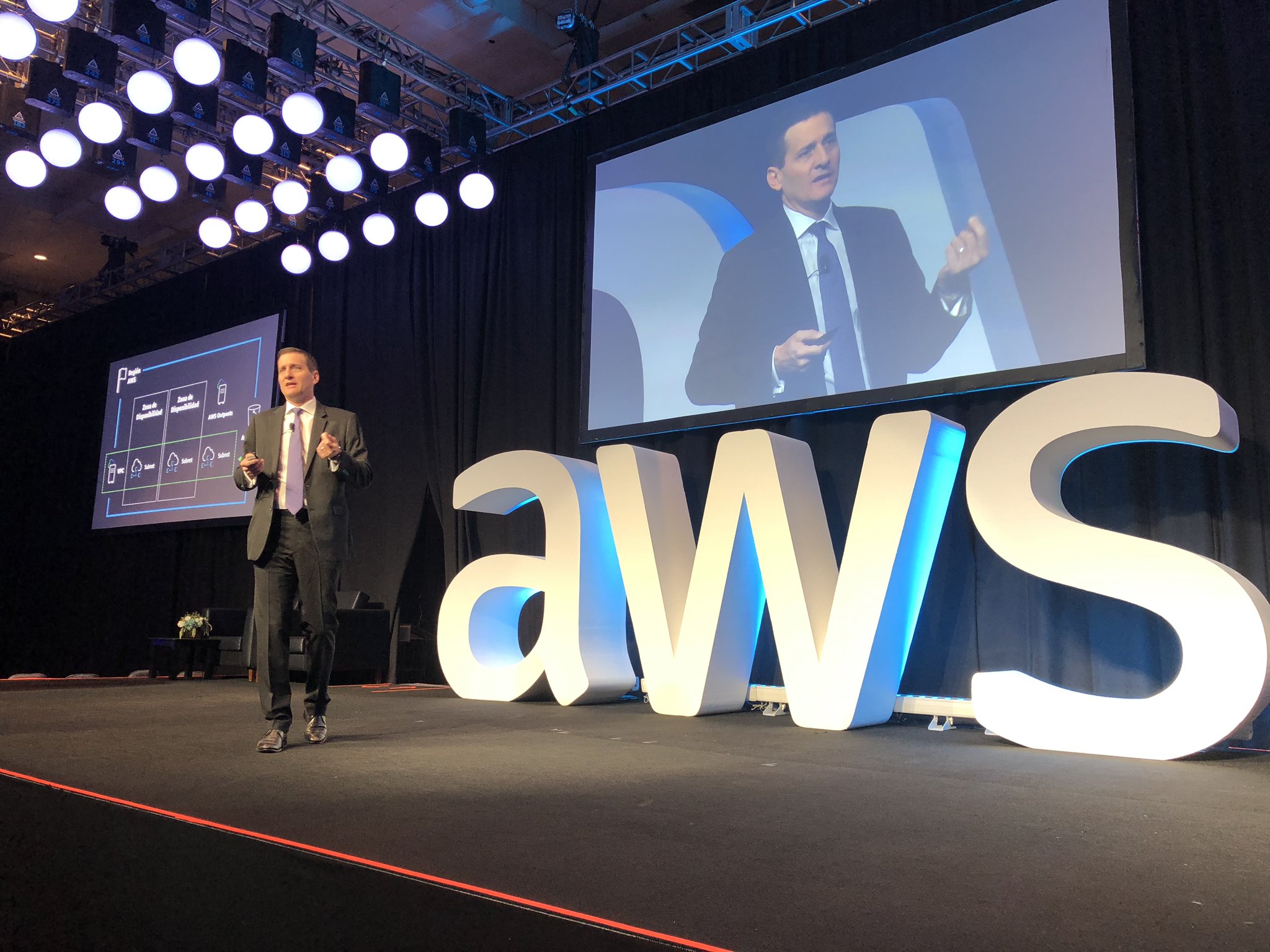 AWS names new global public sector partner lead - Vimarsana News