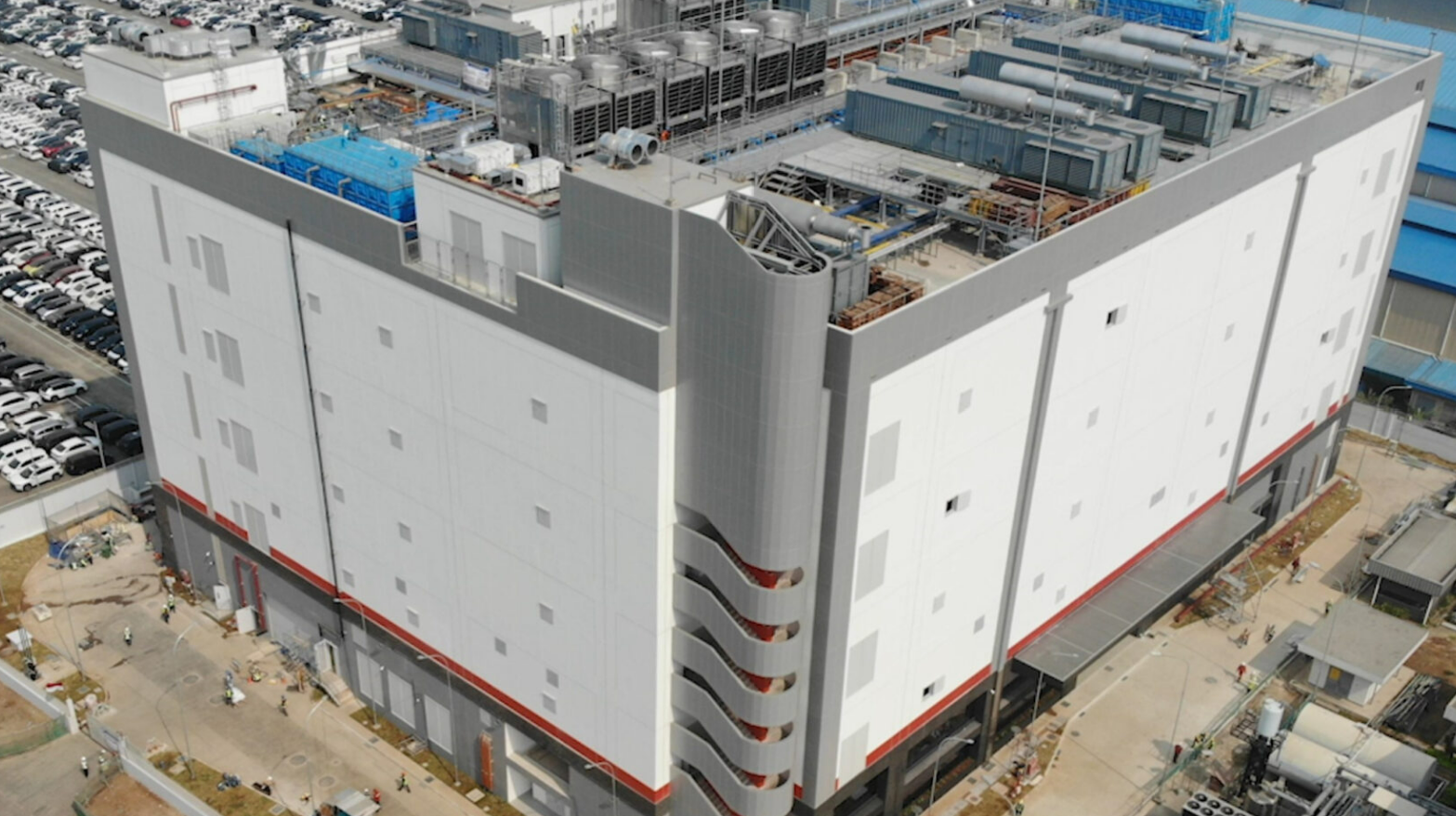 GenAI to drive hyperscale data centres capacity tripling by 2030 ...