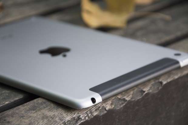 Apple iPad mini 4 review: Top edge