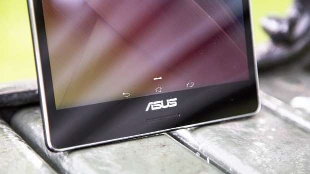 Asus ZenPad 8.0 review: Front, bottom portion