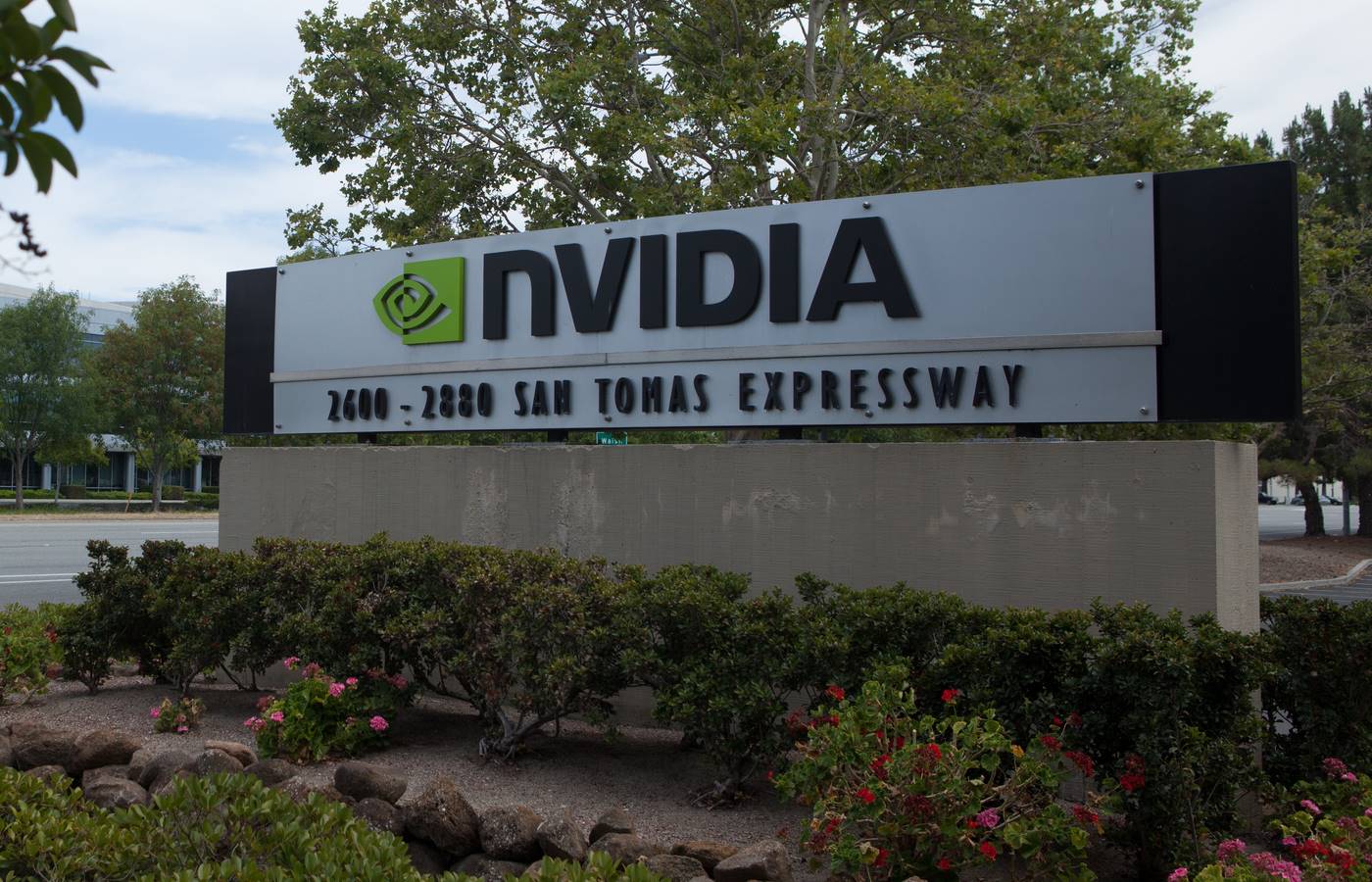 Semiconductor index surges on AI "gold rush" - Vimarsana News