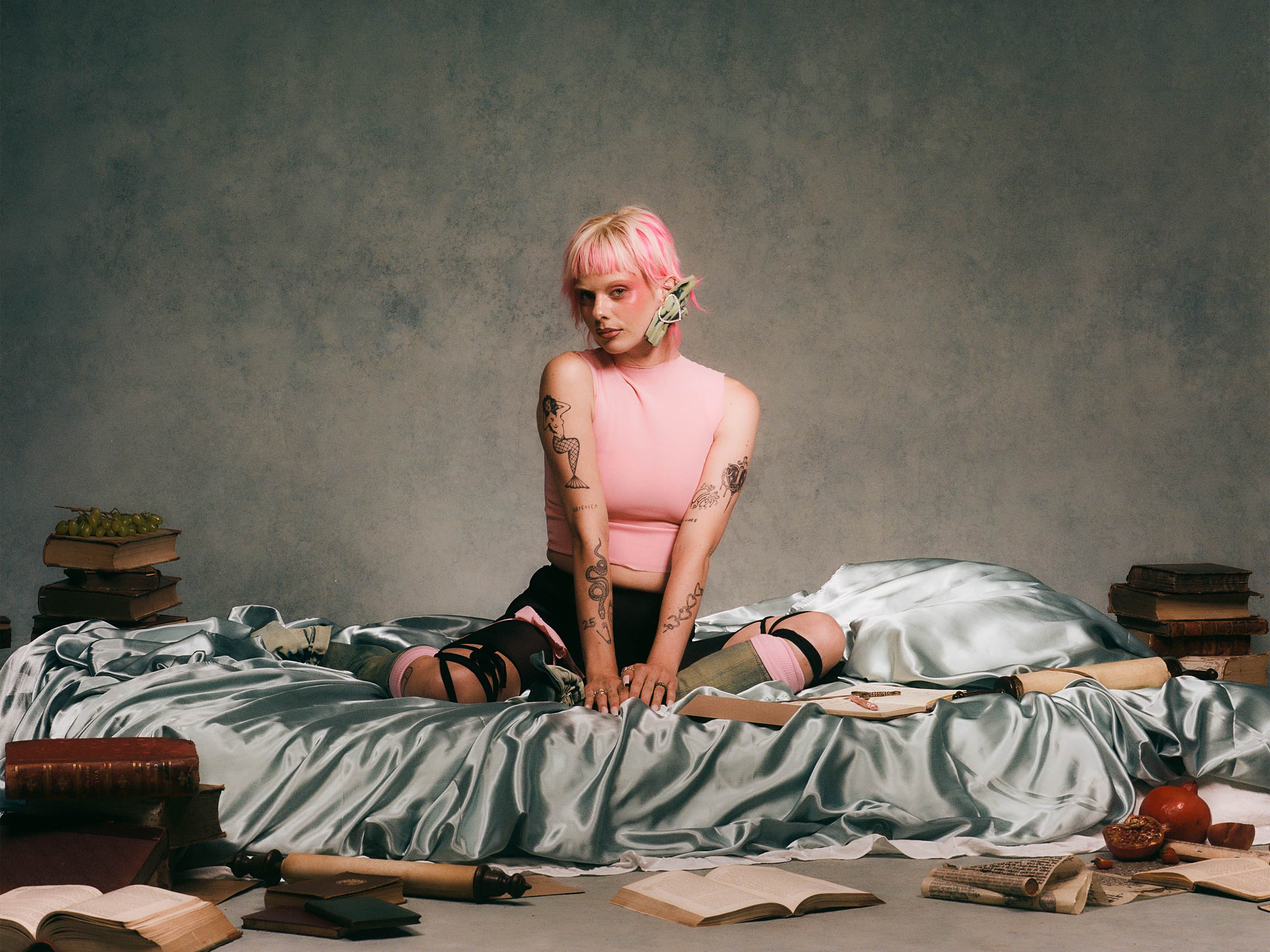 a chinwag with bubblegum-pop-punk icon, girli - Vimarsana News