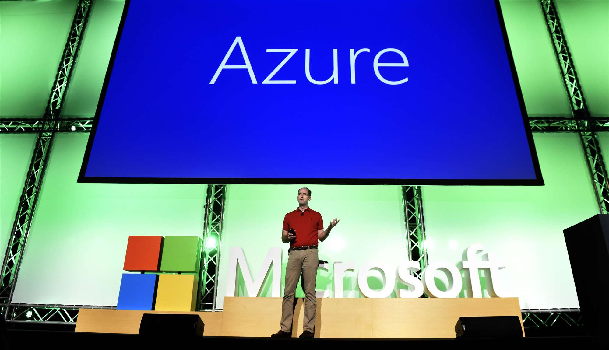 Microsoft offers dedicated fibre connections to Aussie Azure cloud ...