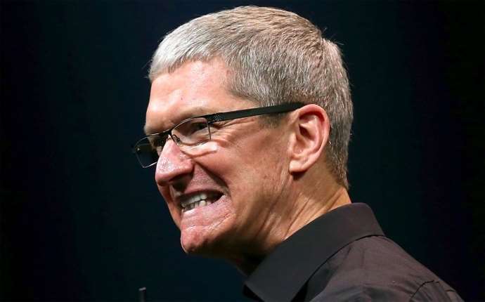 Cook hands Apple to Ternus