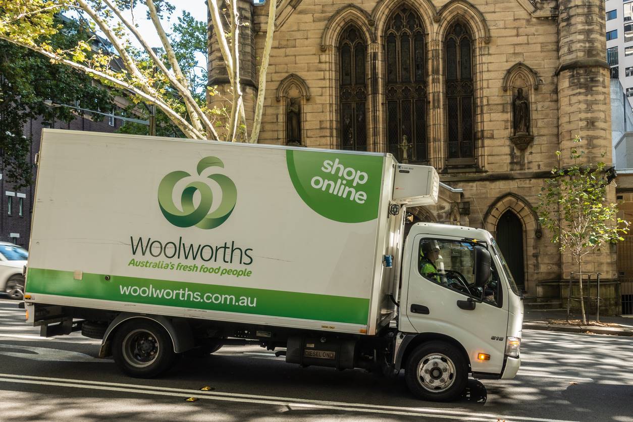 Woolworths banks continued digital growth