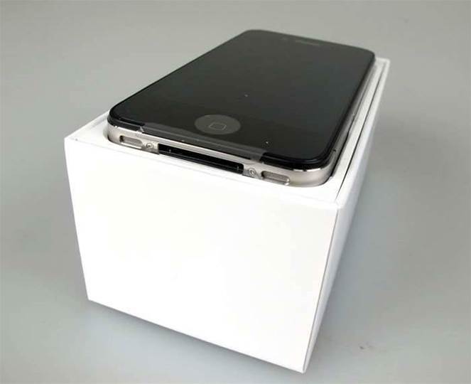 iphone 4 white box