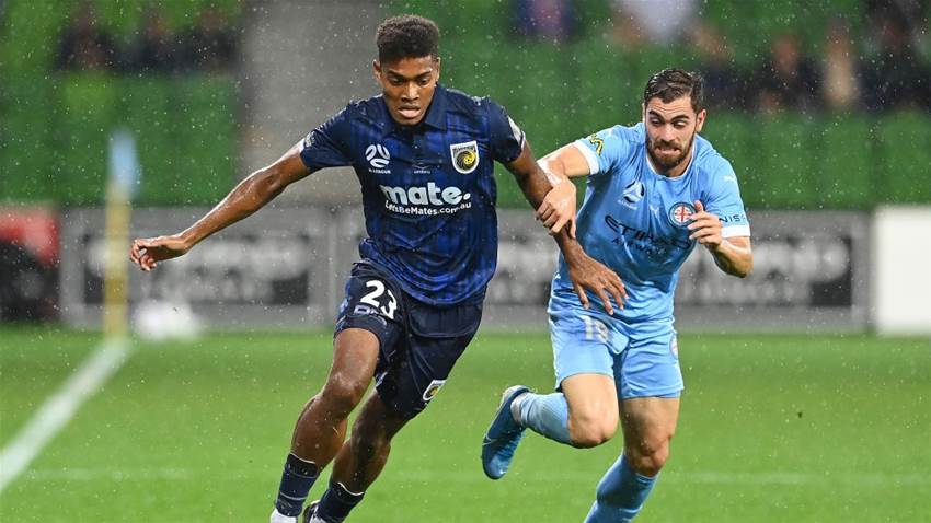 A-League's Mariners sign up defender: 'I couldn't believe how many academy  products' - FTBL