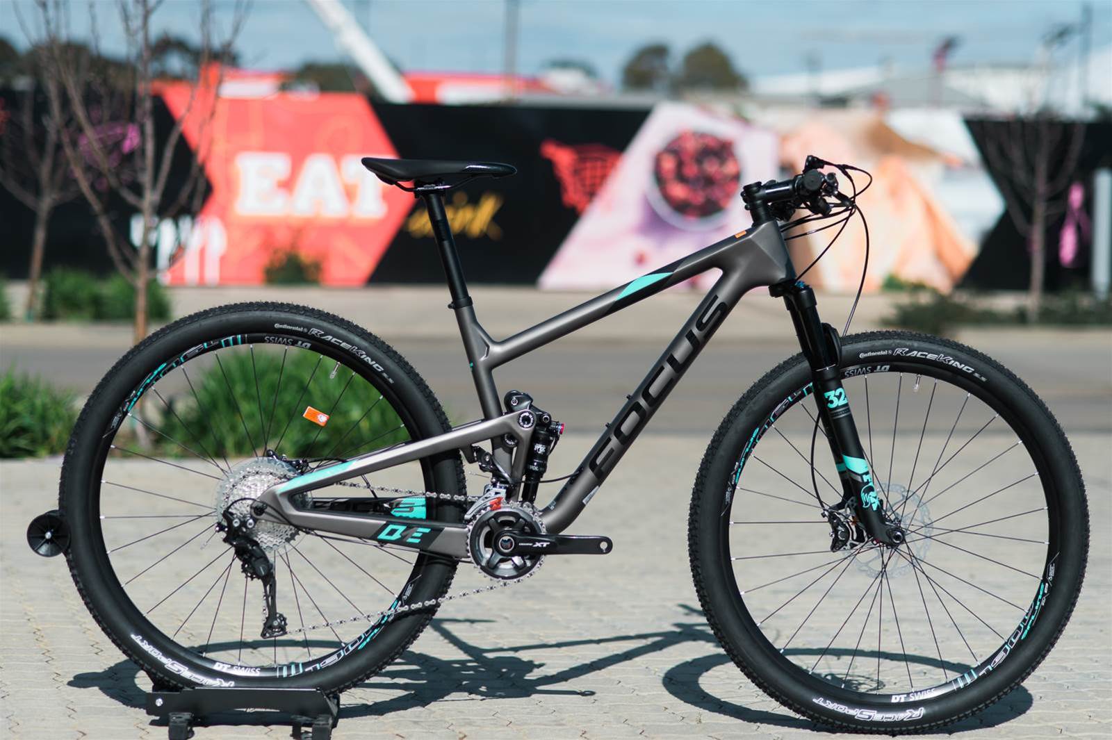 focus downhill mountain bike