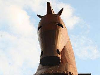 Google, Apple app stores hit with spamming trojan
