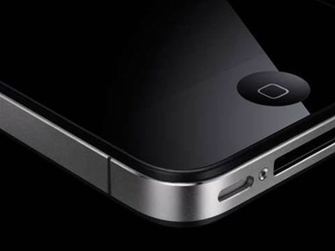 iPhone 4S suffers faulty mic