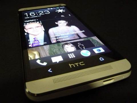 HTC releases the One