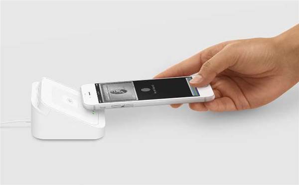 Australia gets Square's contactless pay device