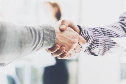 Red Hat and IBM join forces for easier access to hybrid cloud