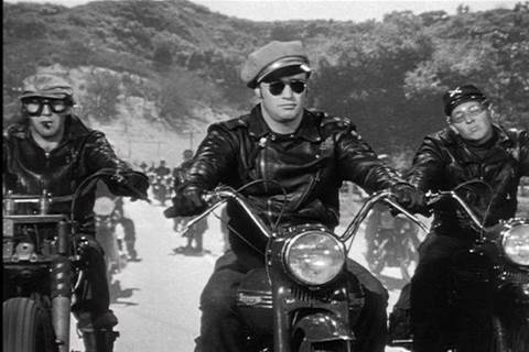 British police hunt Apple Store motorbike gang