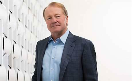 Cisco's John Chambers steps down as CEO