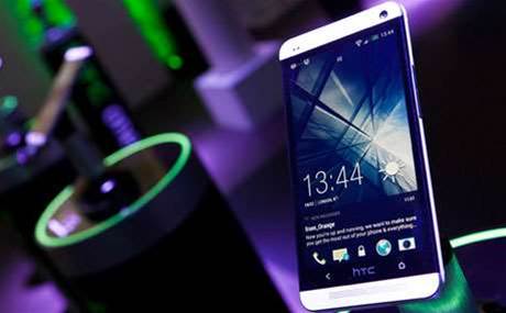 HTC planning "disruptive" tablet, smartwatch