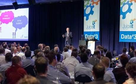Data#3 bets big on hybrid future
