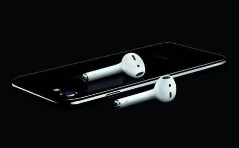 Apple's AirPod shipments delayed