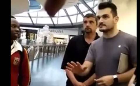 Melbourne Apple Store kicks out African-Australian teens, accused of racism
