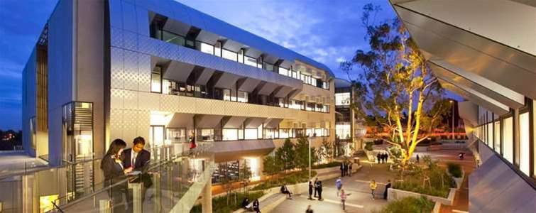 Deakin University uses IoT to enhance student life