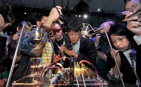 Intel, Google partner to make Android phone chips