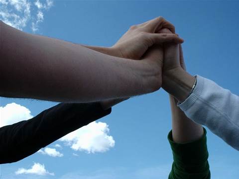 Optus to follow SingTel into global cloud alliance