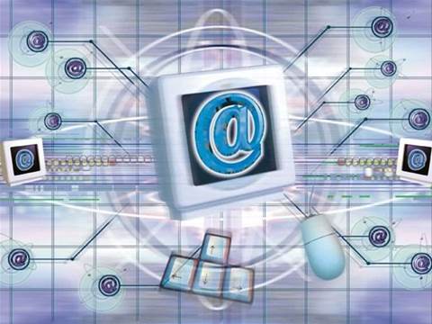 Open-source Facebook rival goes live