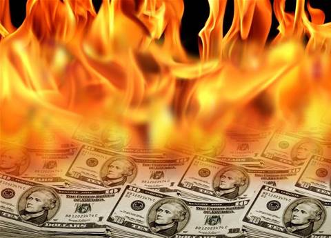 Nokia tears through cash reserves