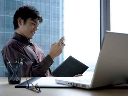 Amcom revenue soars on cloud 