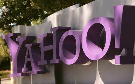 Yahoo posts flat first-quarter revenue