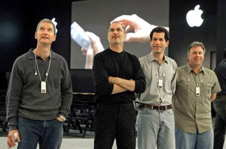 Apple's Jobs warns on 'greedy' music pricing