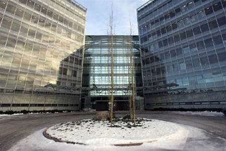 Nokia aims new 100-euro-phone at emerging markets