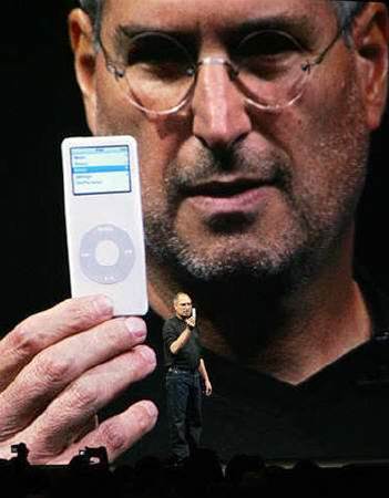 Apple unveils new video iPod