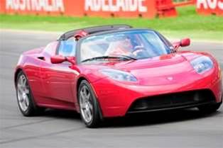 Internode MD in green car race 