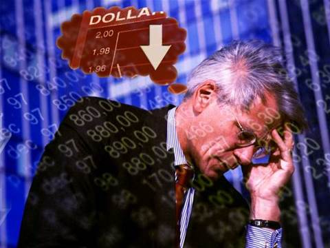 IT wages down four percent in UK