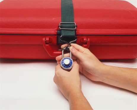 Security vendors warn of Christmas e-crime spike