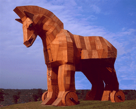 Trojan uses Hotmail and Yahoo as spam hosts