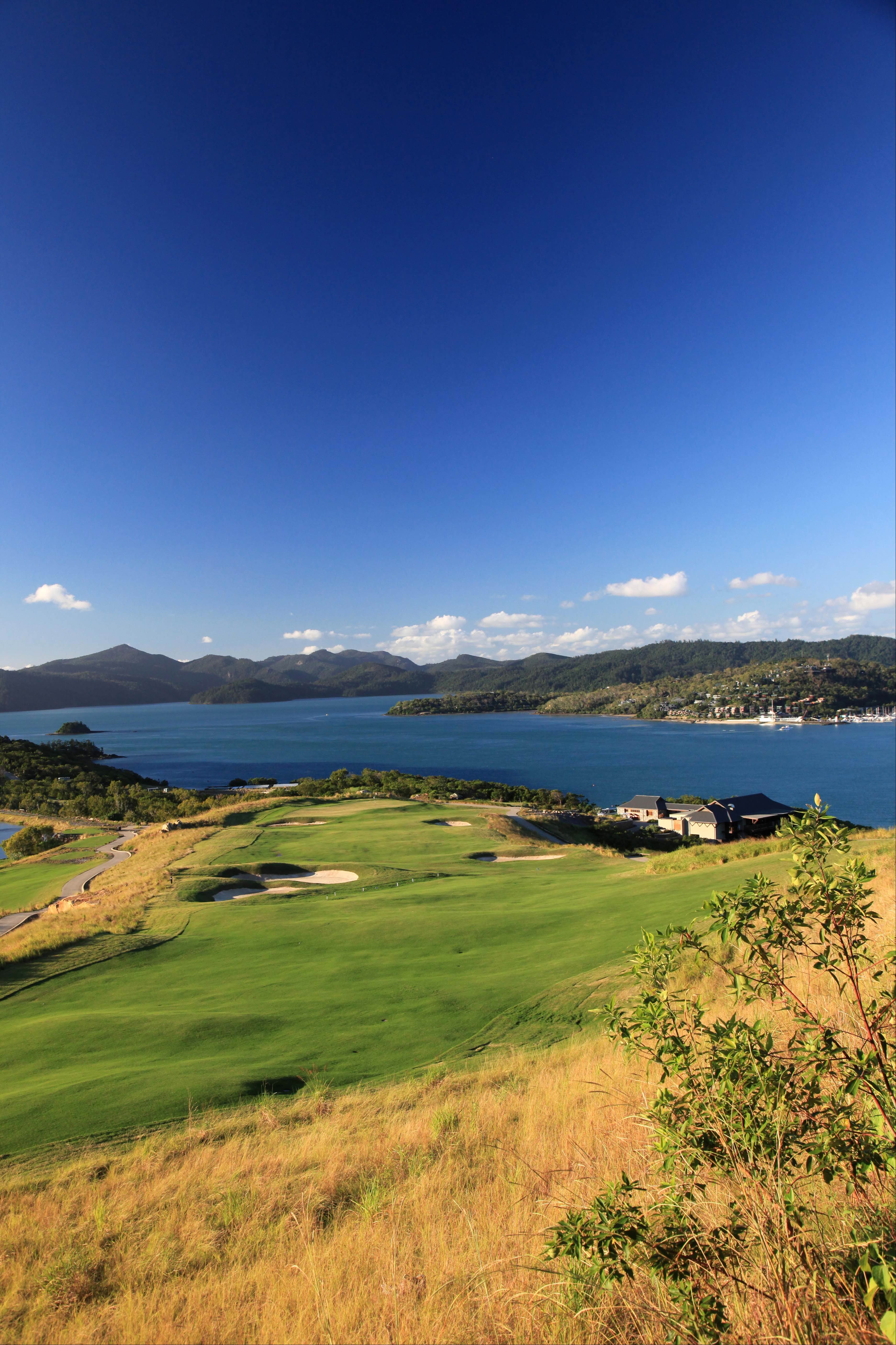 hamilton island golf tour