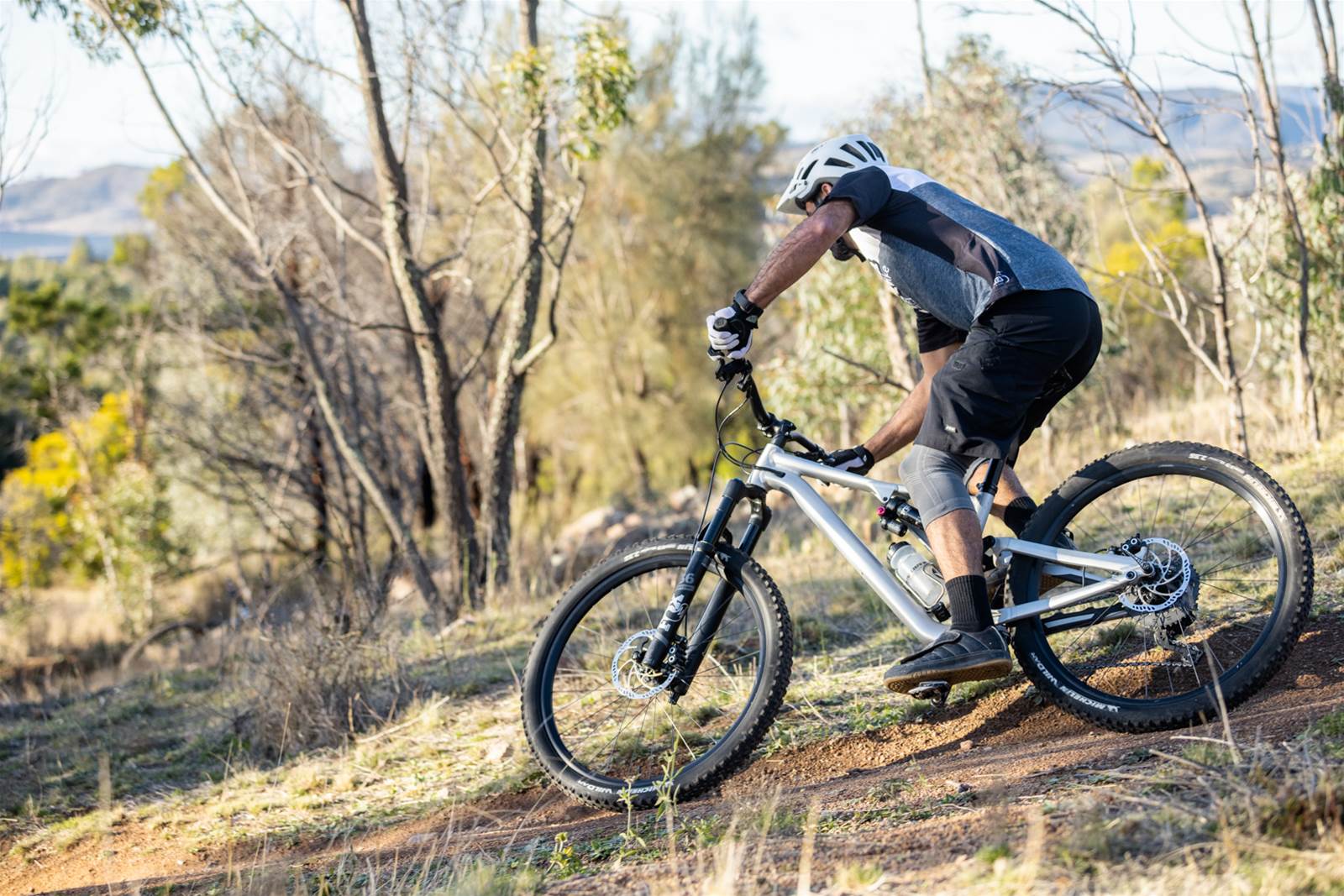 SKILLS: How to ride off camber corners - Australian Mountain Bike | The ...