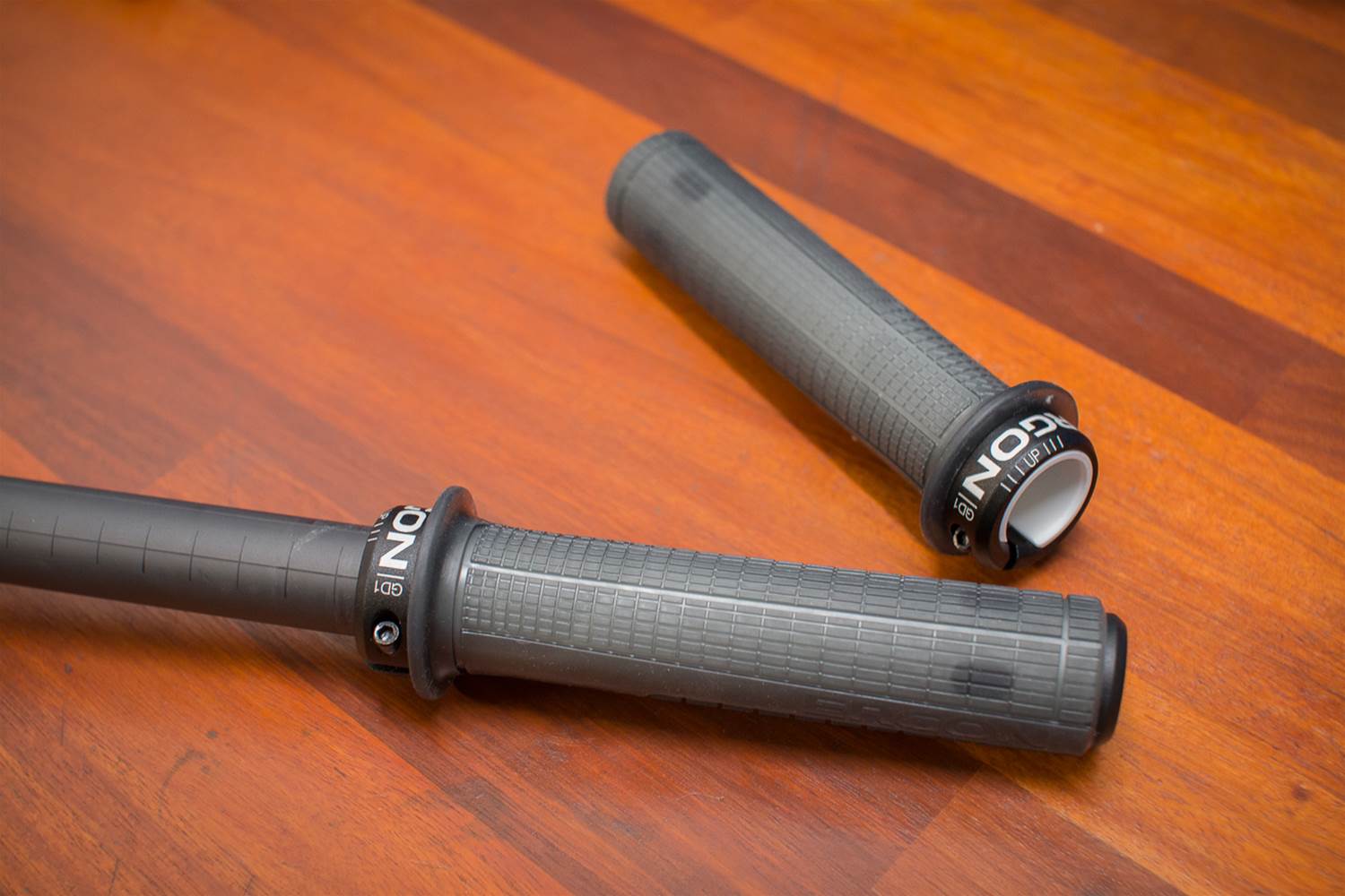 best hand grip mtb