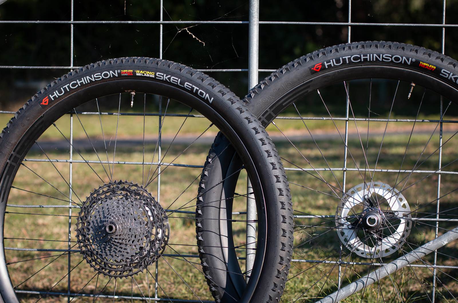 Lot Pneus VTT Hutchinson Kraken 29'' Tubeless Ready Souple