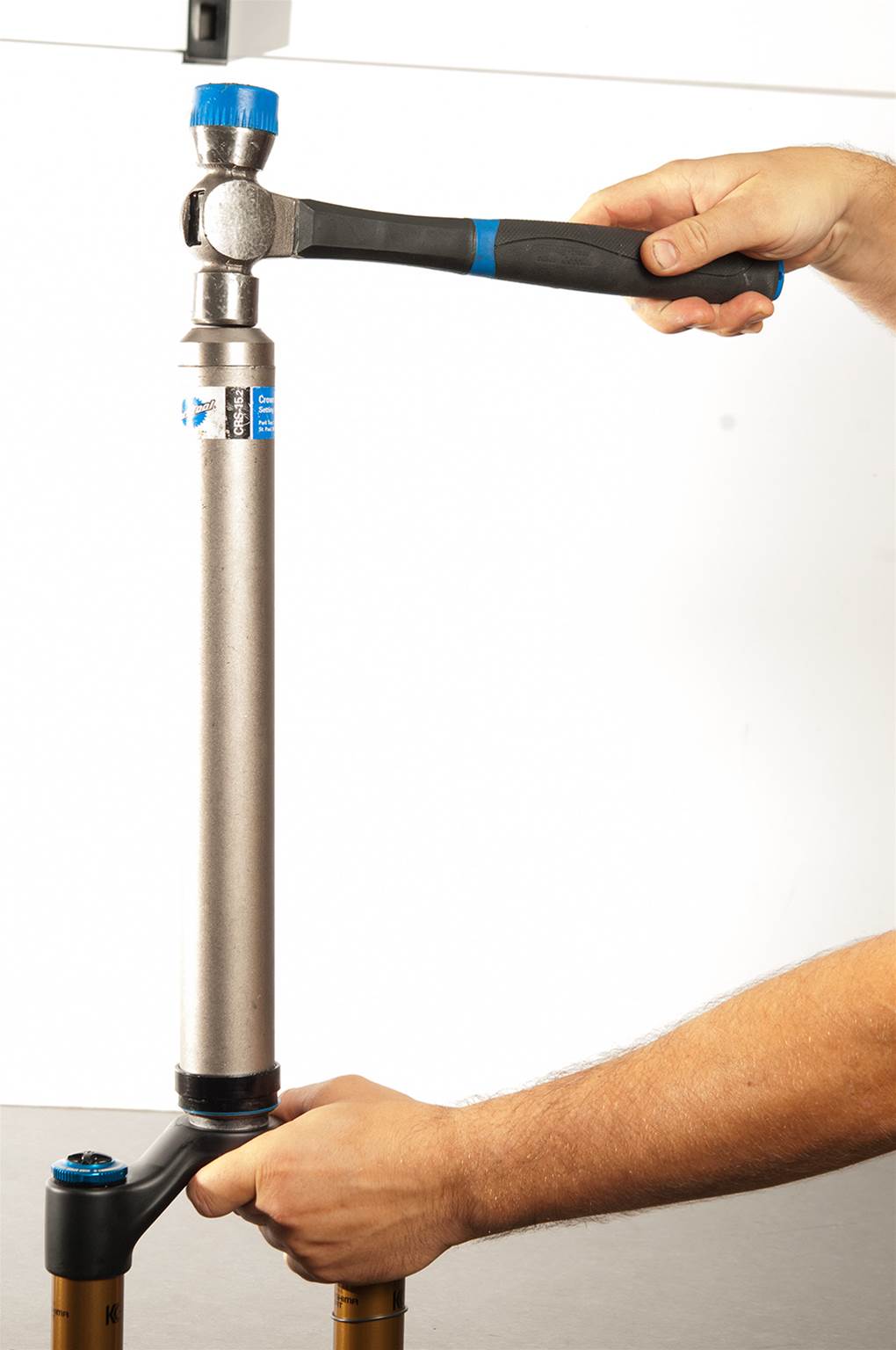 How to install a new fork Australian Mountain Bike The