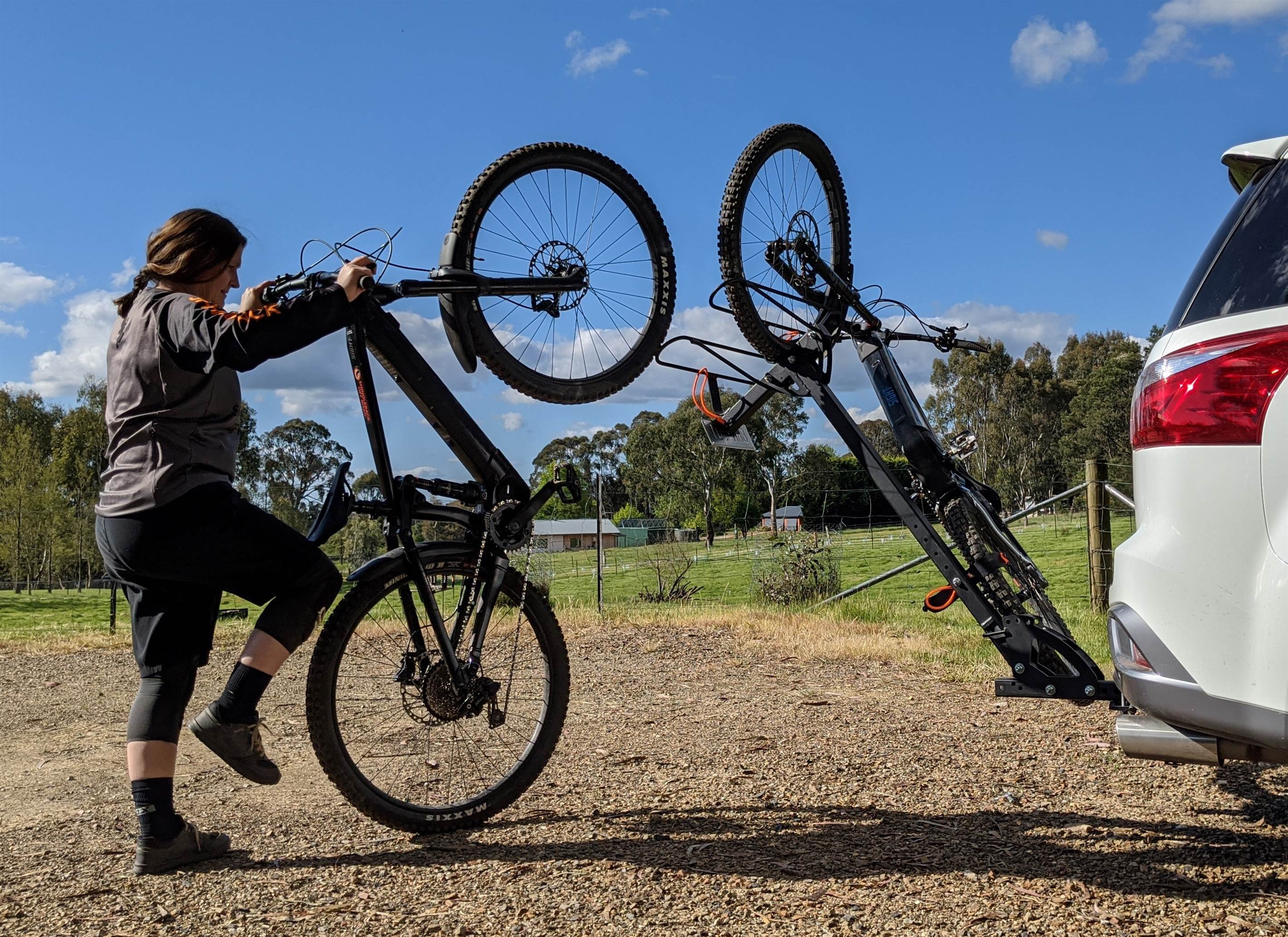 vertical edge mountain bike