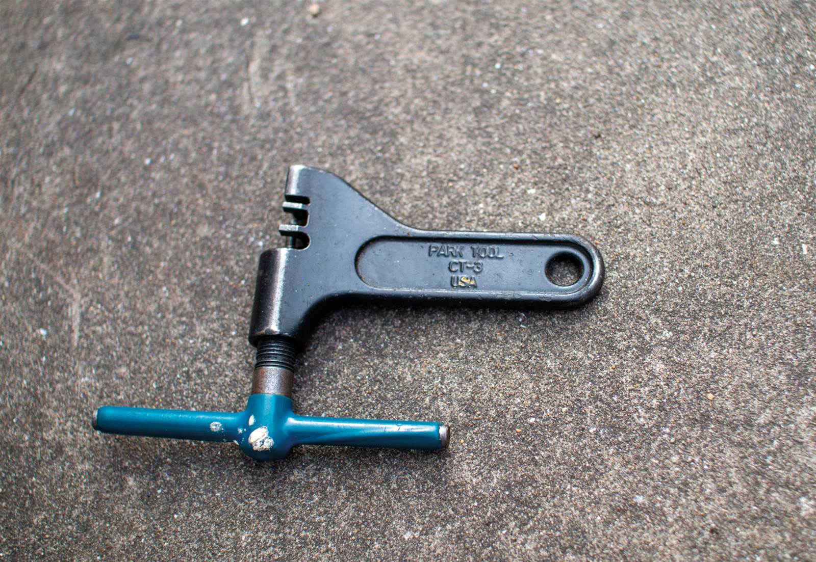 How To: Fit a Tubeless Tyre - Park Tool vs Hack Tool