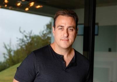 Island launches Enterprise Vibe Publishing to govern employee-built AI apps