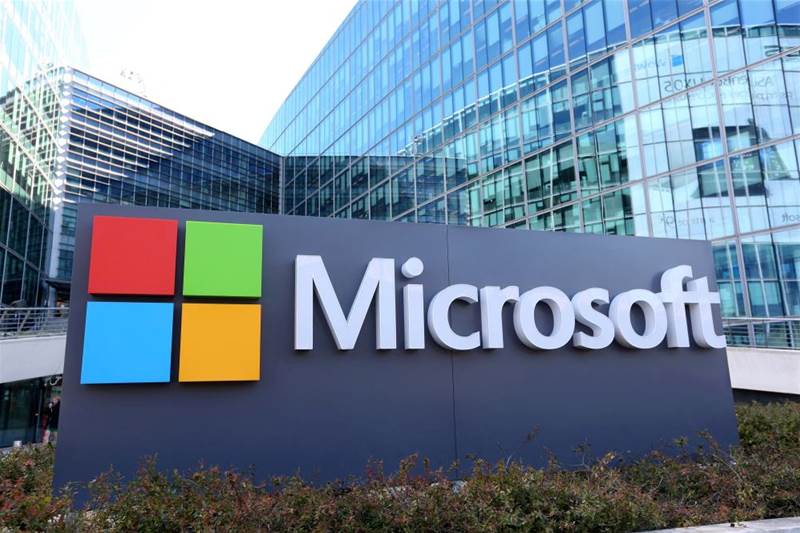 Microsoft beats revenue estimates on cloud strength