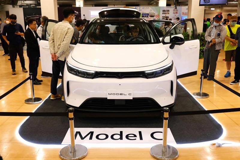 Foxconn sees AI driving strong server demand, but full year to be flat