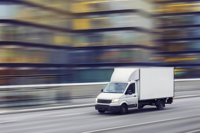 How Thinxtra helped CouriersPlease get maximum use of thousands of parcel cages