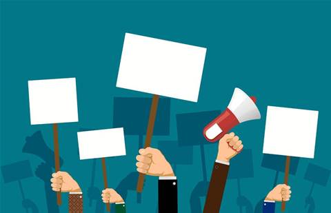 Telstra could face worker strike after union members "overwhelmingly" vote for protected action ballot
